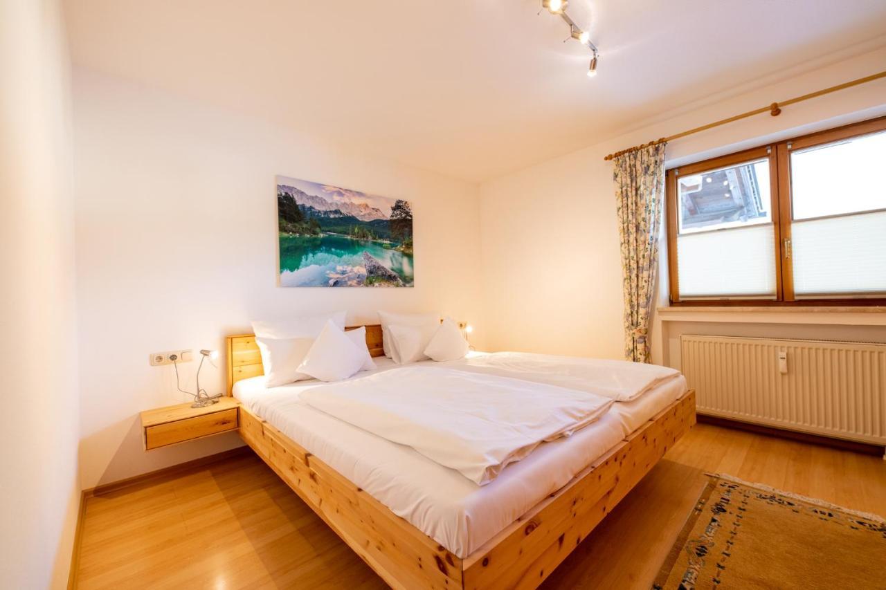 Ferienwohnung Bernadein Garmisch-Partenkirchen Exterior foto